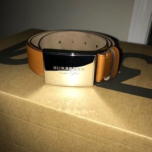 Burberry belt